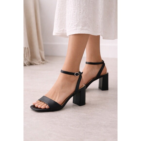 a new day Shoes - Women Black Block Heel Sandals Ankle Strap Memory Foam Size 11